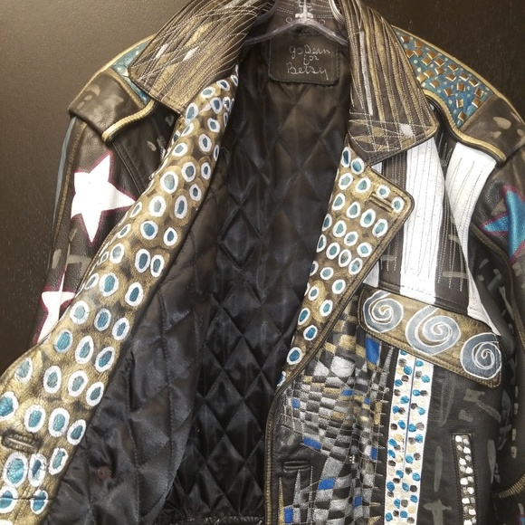 Chic Biker Jacket - Picture 3 of 6